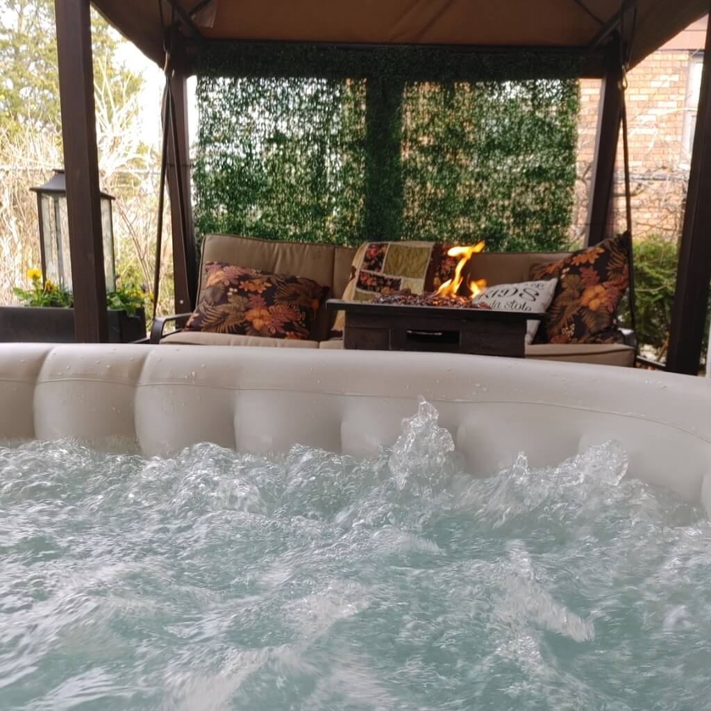 AlekoALEKO Portable Spa 4-Person Jetted Inflatable Hot TubHTISQ4WHGY-APinflatable Hot TubInflatable Hot TubsInflatable Spa