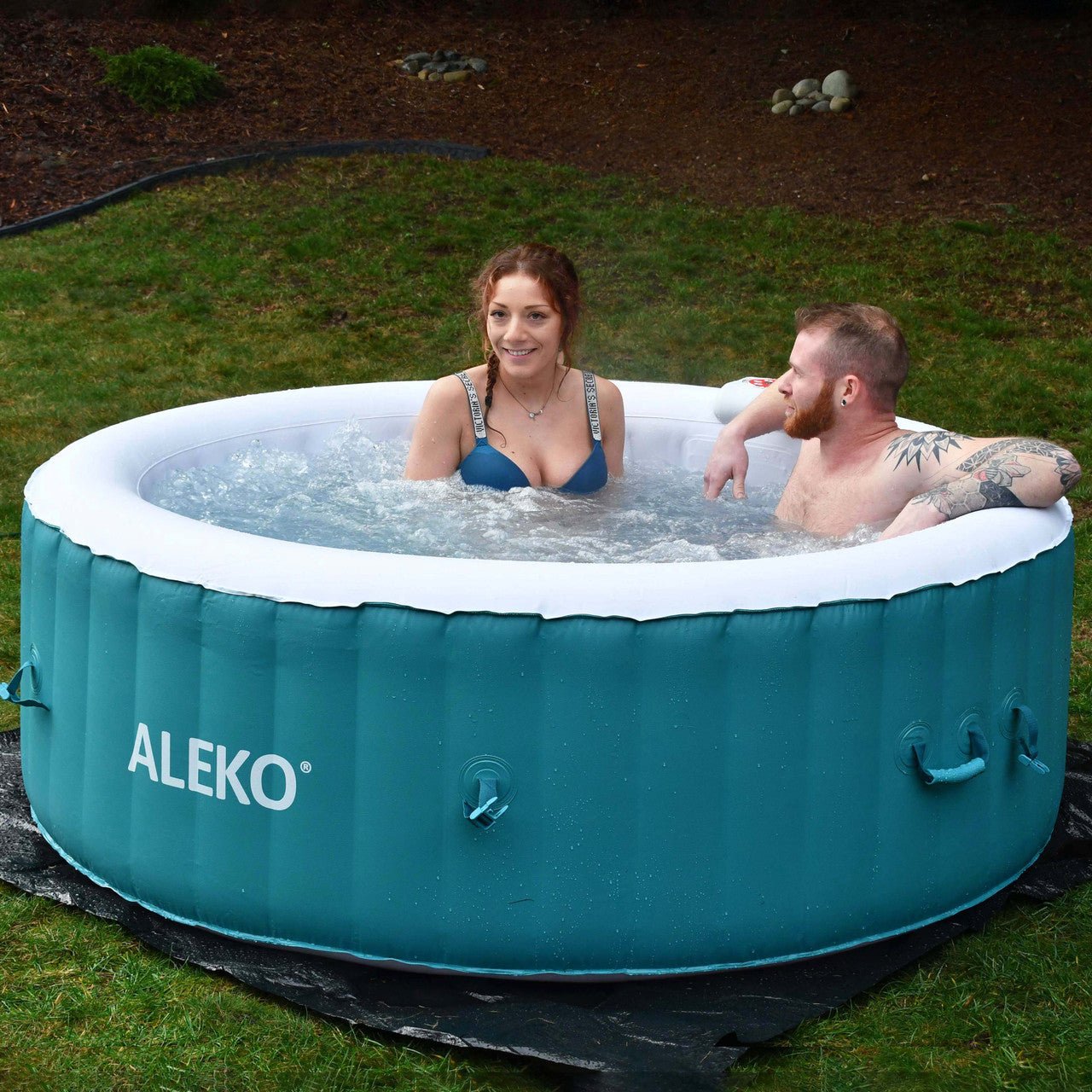 Aleko-Inflatable-Jetted-Hot-Tub-Round-4-Person-210 Gallons-HTIR4GRW-AP-Spa