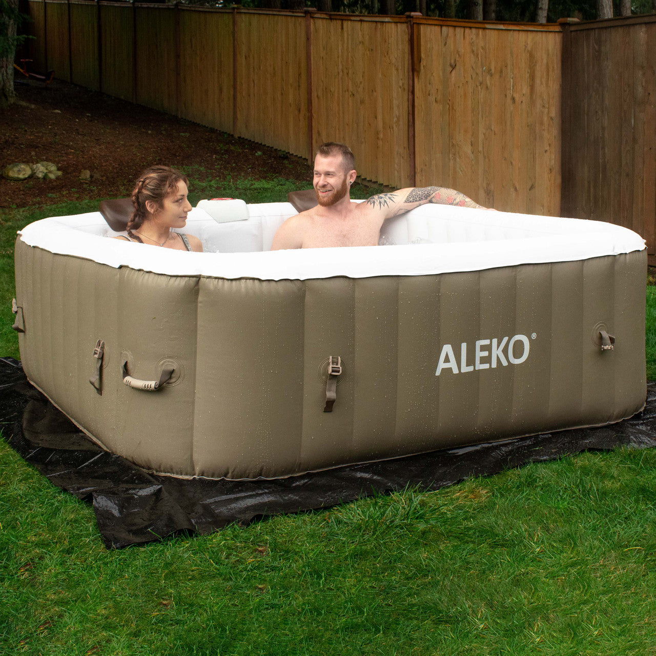 Aleko-Inflatable-Hot-Tub-Square-250-Gallon-6 Person-Spa-Jucuzzi-HTISQ6BRWH-AP